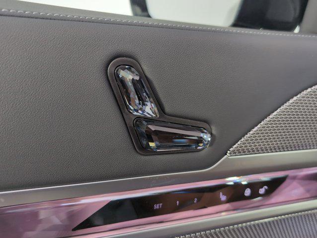 new 2025 BMW 760 car, priced at $132,650