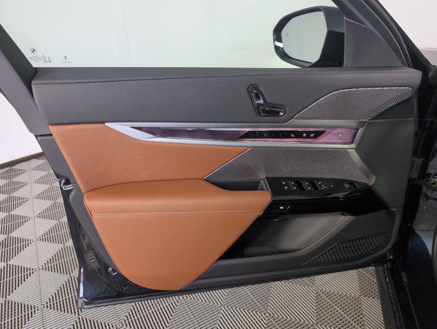 new 2025 BMW 760 car, priced at $132,650
