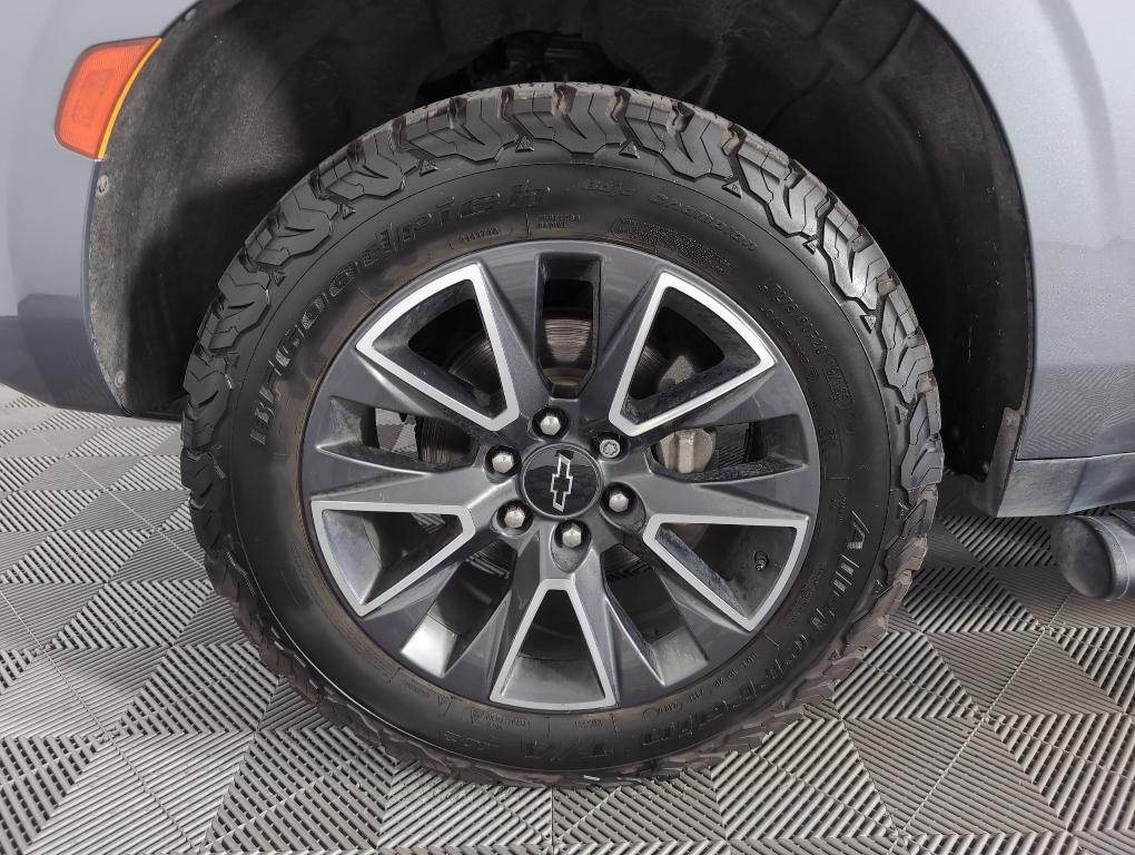 used 2021 Chevrolet Suburban car, priced at $41,498