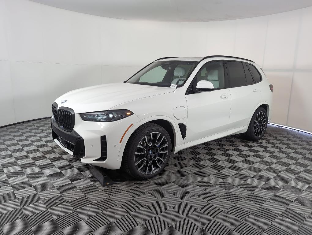 new 2026 BMW X5 PHEV car, priced at $84,175