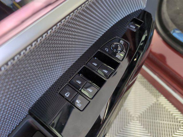 new 2025 BMW i7 car, priced at $111,975