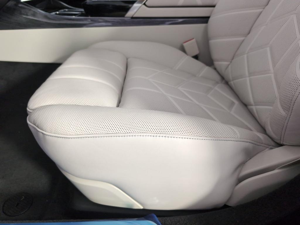 new 2025 BMW i7 car, priced at $111,975