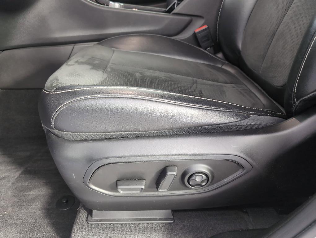 used 2021 Jeep Grand Cherokee L car, priced at $26,999
