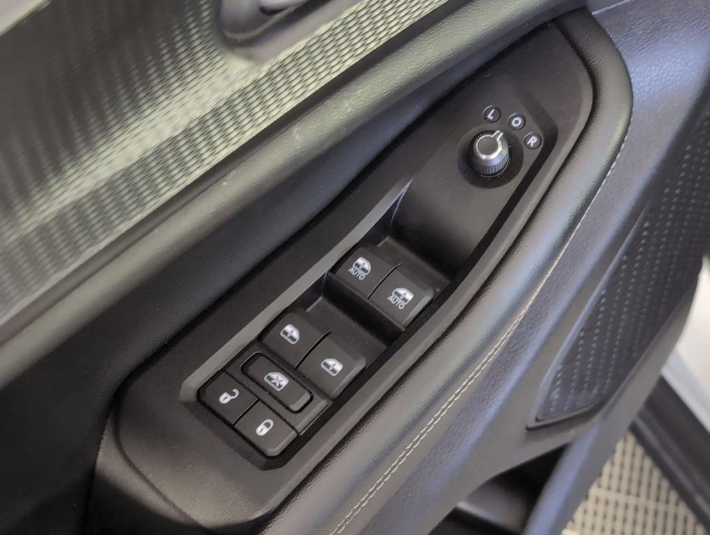 used 2023 Jeep Grand Cherokee L car, priced at $26,999