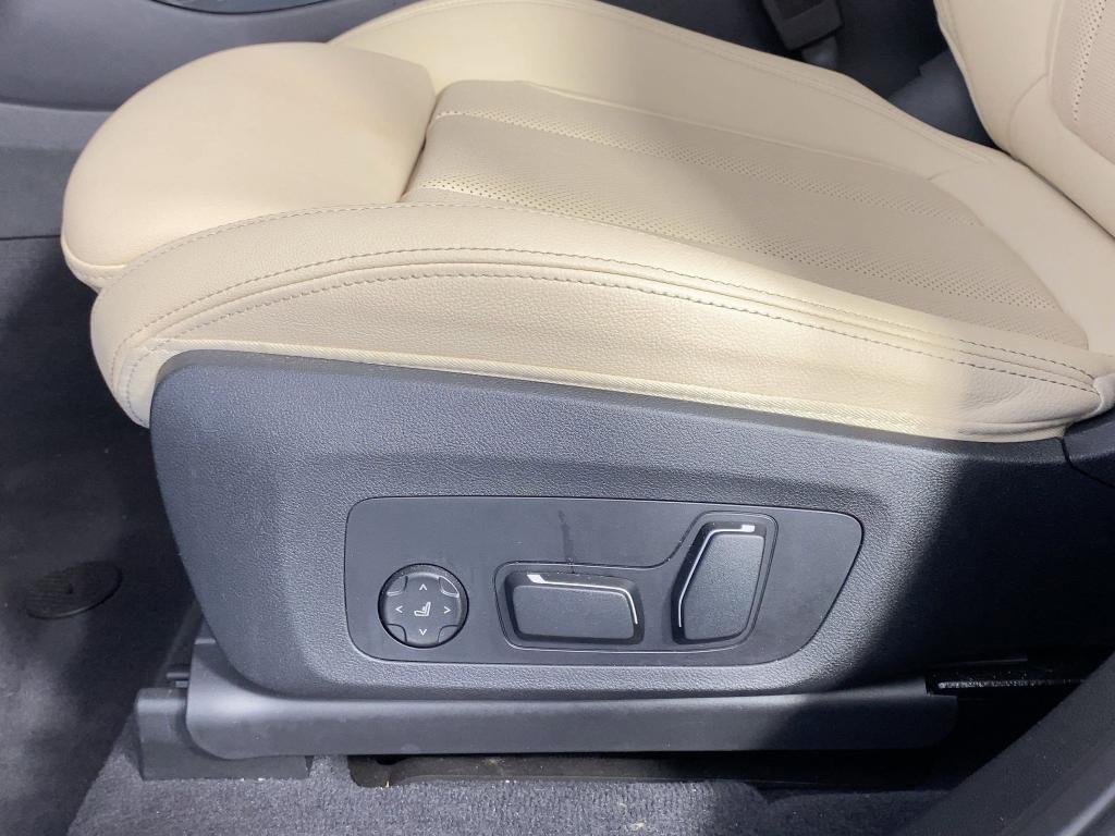 used 2024 BMW X3 car, priced at $38,999