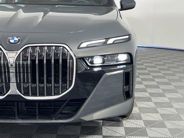 new 2025 BMW 760 car, priced at $127,475