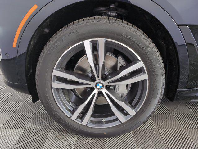 new 2026 BMW X7 car, priced at $90,990
