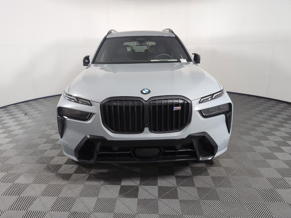 new 2025 BMW X7 car, priced at $122,925