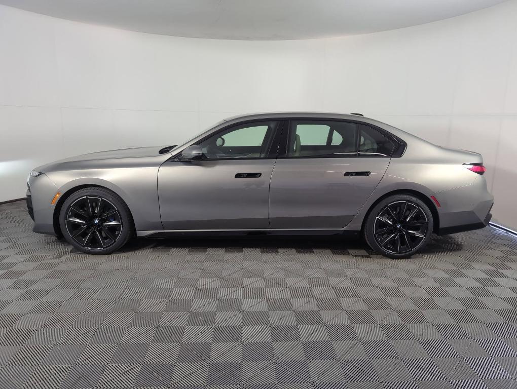 new 2025 BMW 760 car, priced at $138,100