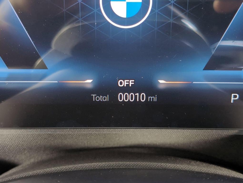 new 2025 BMW 760 car, priced at $138,100