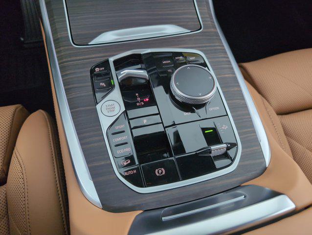 new 2026 BMW X7 car, priced at $93,005