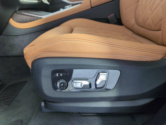 new 2026 BMW X7 car, priced at $93,005