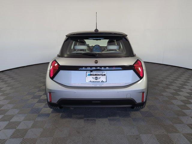 used 2025 MINI Hardtop car, priced at $28,591