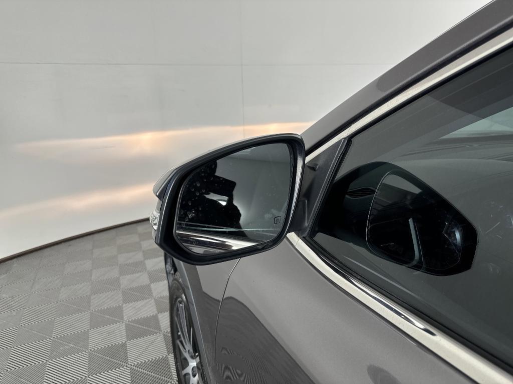 used 2018 Toyota Highlander car, priced at $22,999