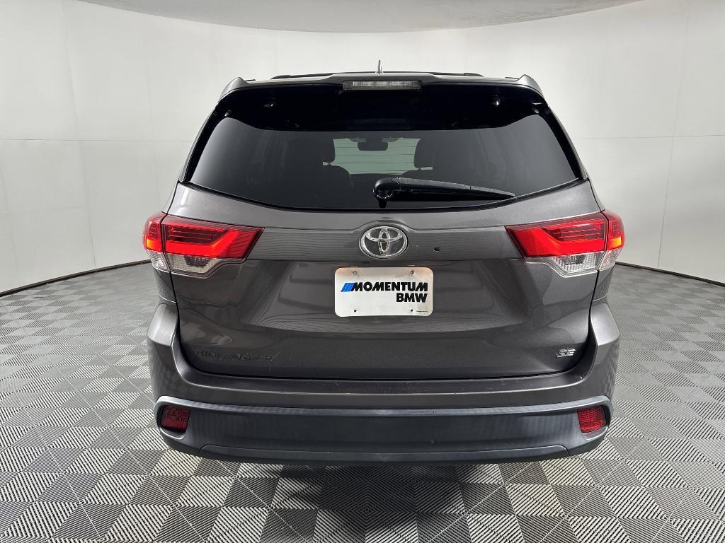 used 2018 Toyota Highlander car, priced at $22,999