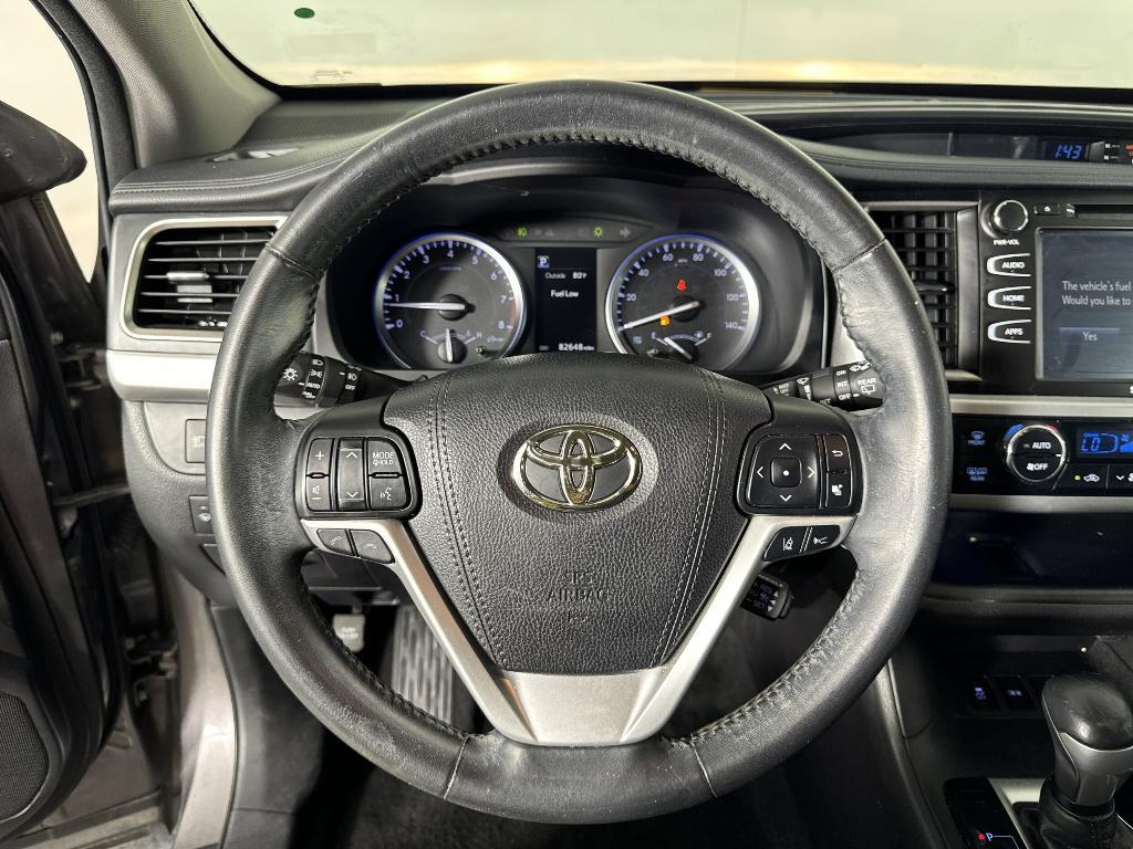 used 2018 Toyota Highlander car, priced at $22,999