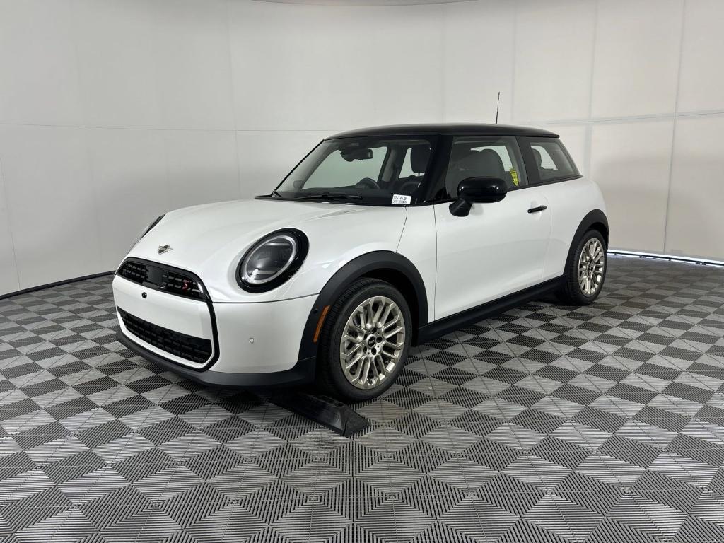 used 2025 MINI Hardtop car, priced at $29,991