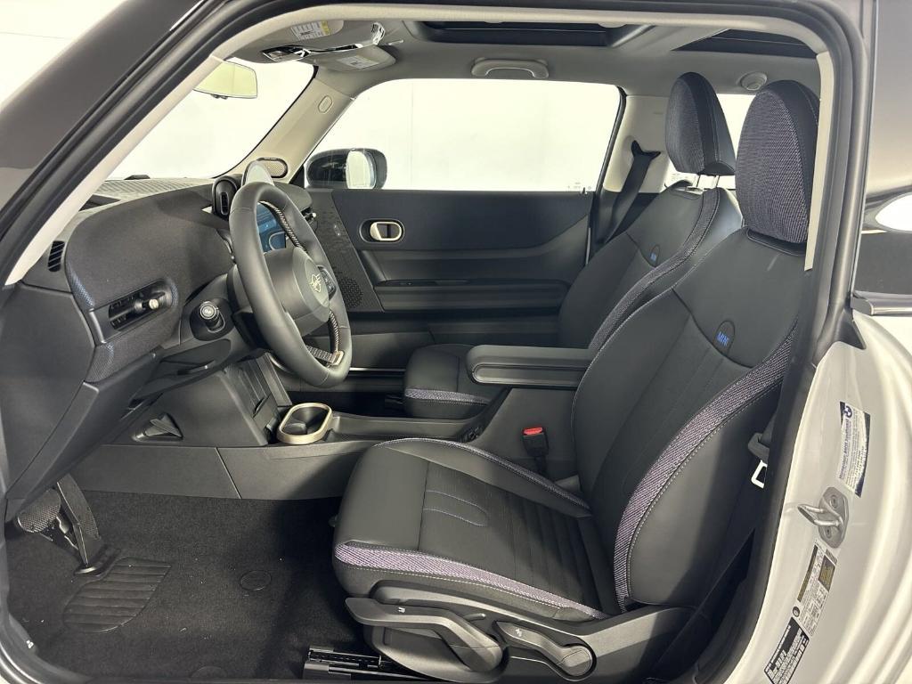 used 2025 MINI Hardtop car, priced at $29,991