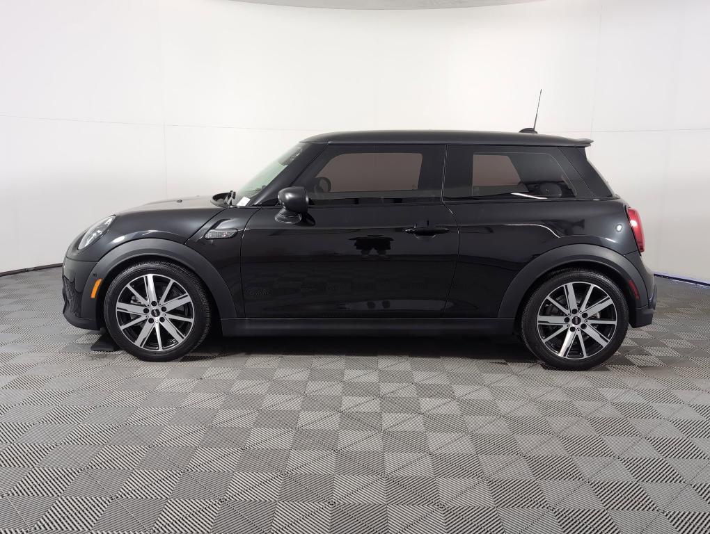 used 2023 MINI Hardtop car, priced at $25,999
