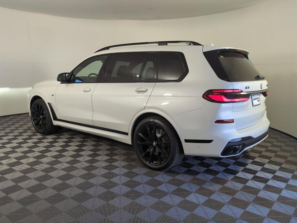 new 2026 BMW X7 car, priced at $123,550