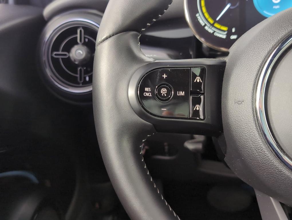 used 2022 MINI SE Hardtop car, priced at $20,999