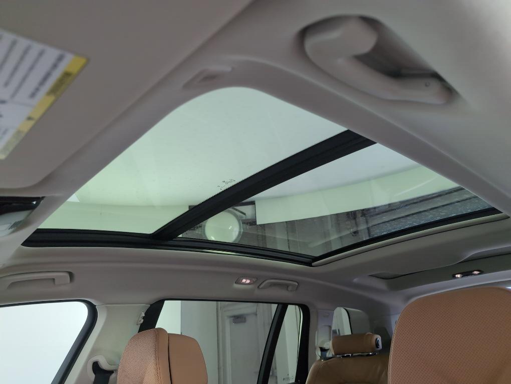 new 2026 BMW X7 car, priced at $88,340