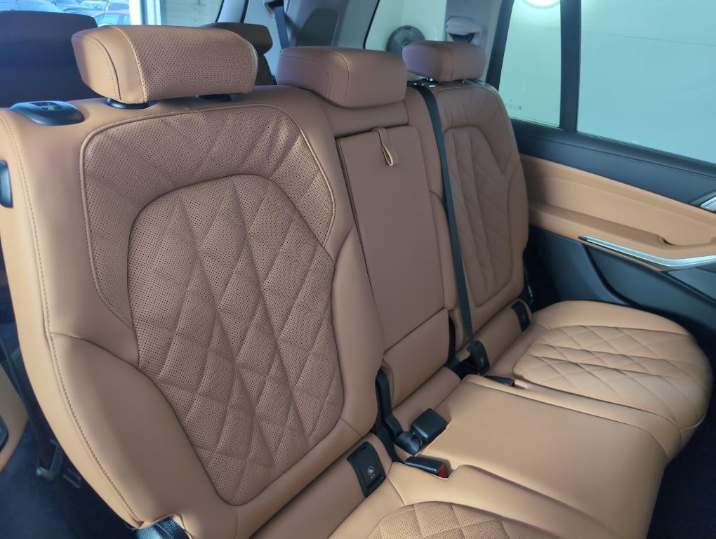 new 2026 BMW X7 car, priced at $88,340