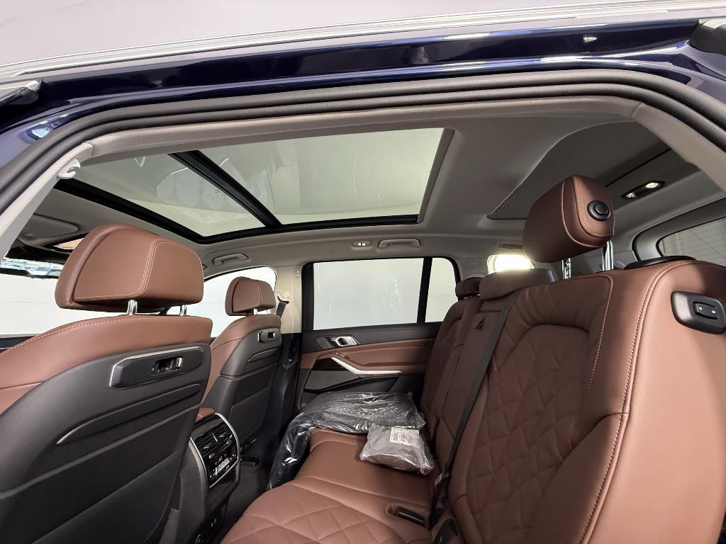 new 2026 BMW X7 car, priced at $95,780
