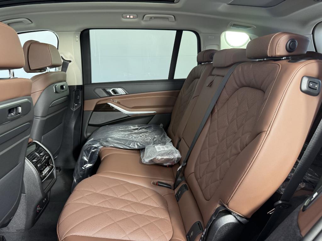 new 2026 BMW X7 car, priced at $95,780