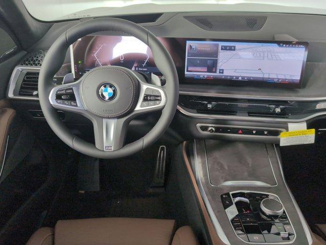 new 2026 BMW X7 car, priced at $101,925