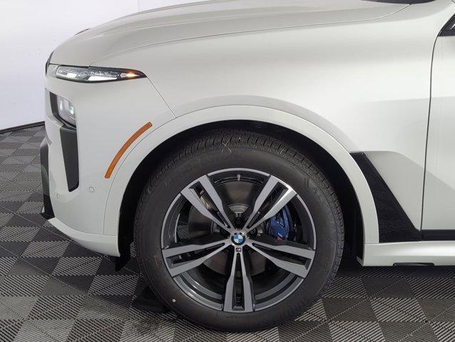 new 2026 BMW X7 car, priced at $101,925