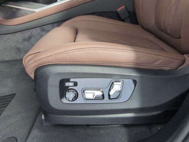new 2026 BMW X7 car, priced at $101,925