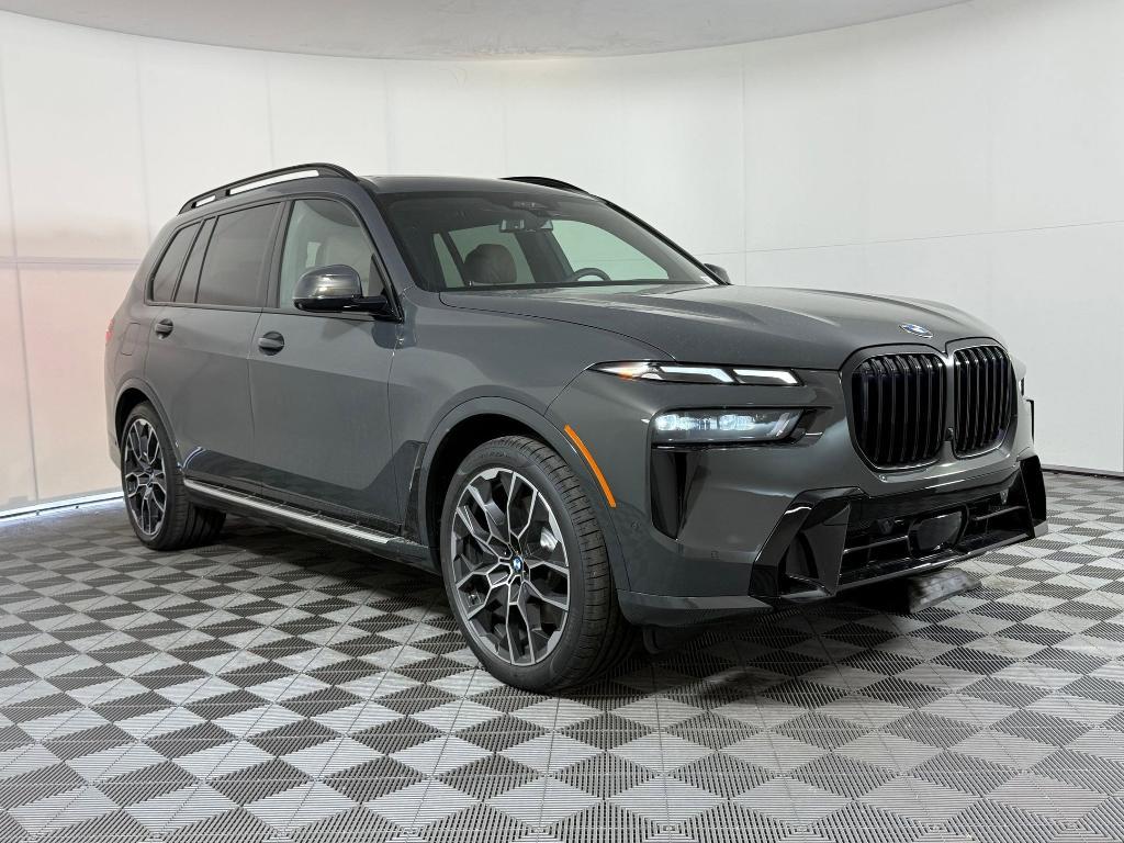 new 2026 BMW X7 car, priced at $102,130