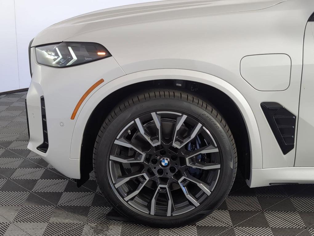 new 2026 BMW X5 PHEV car, priced at $92,450