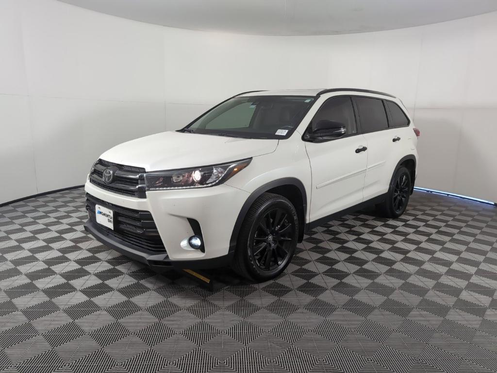 used 2019 Toyota Highlander car, priced at $22,999