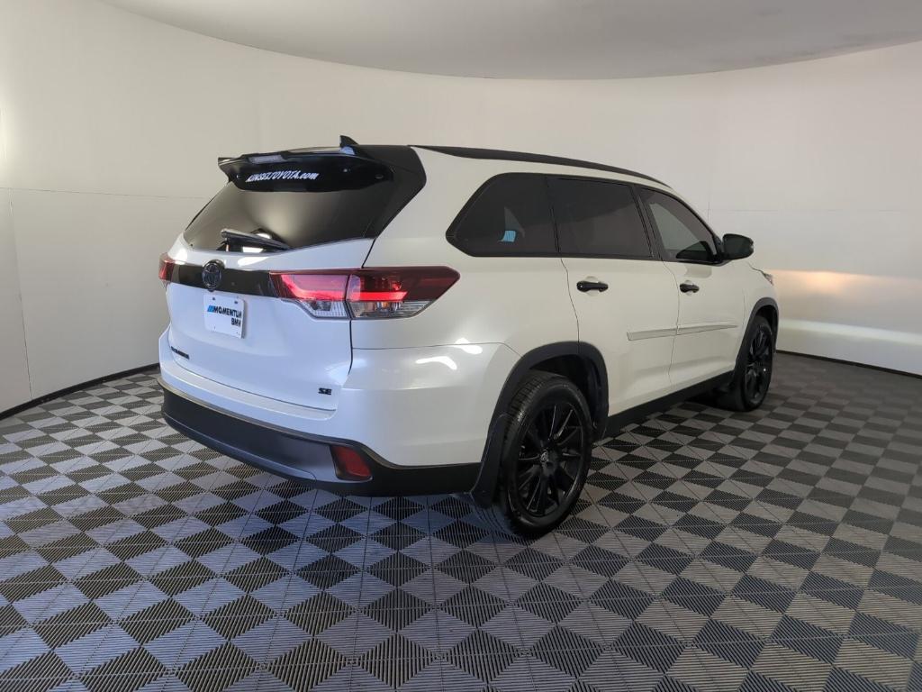 used 2019 Toyota Highlander car, priced at $22,999