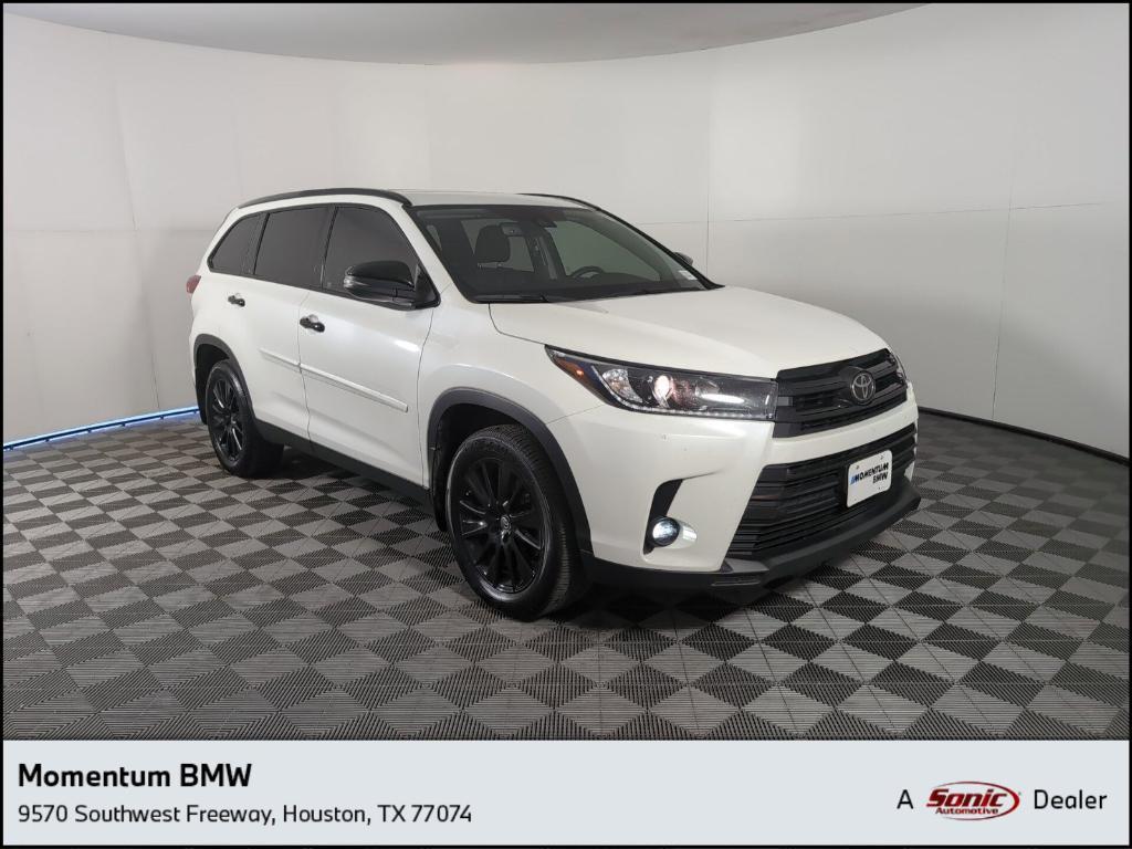 used 2019 Toyota Highlander car, priced at $22,999