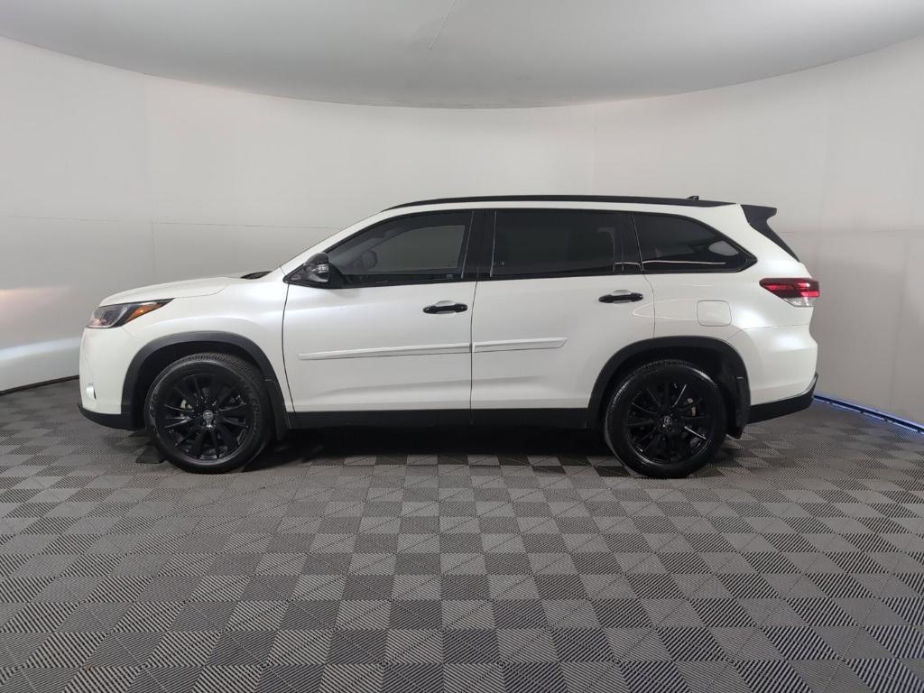 used 2019 Toyota Highlander car, priced at $22,999