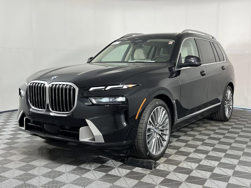 new 2025 BMW X7 car, priced at $96,035