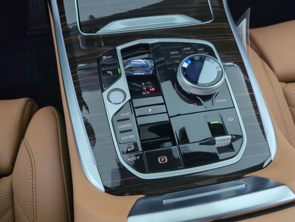 new 2026 BMW X7 car, priced at $97,380