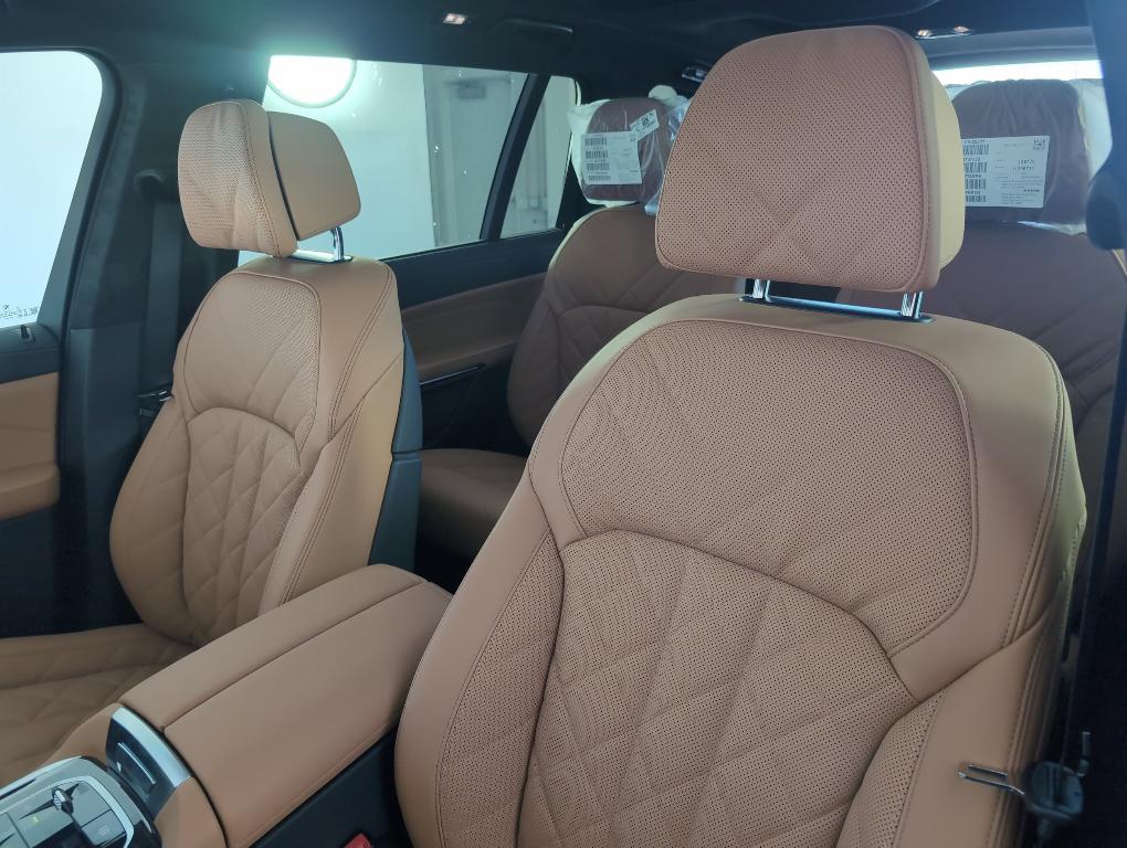 new 2026 BMW X7 car, priced at $97,550