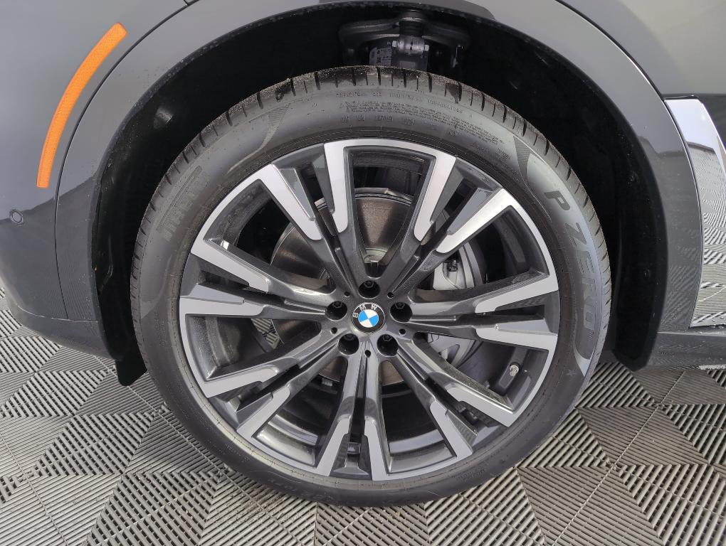 new 2026 BMW X7 car, priced at $97,550