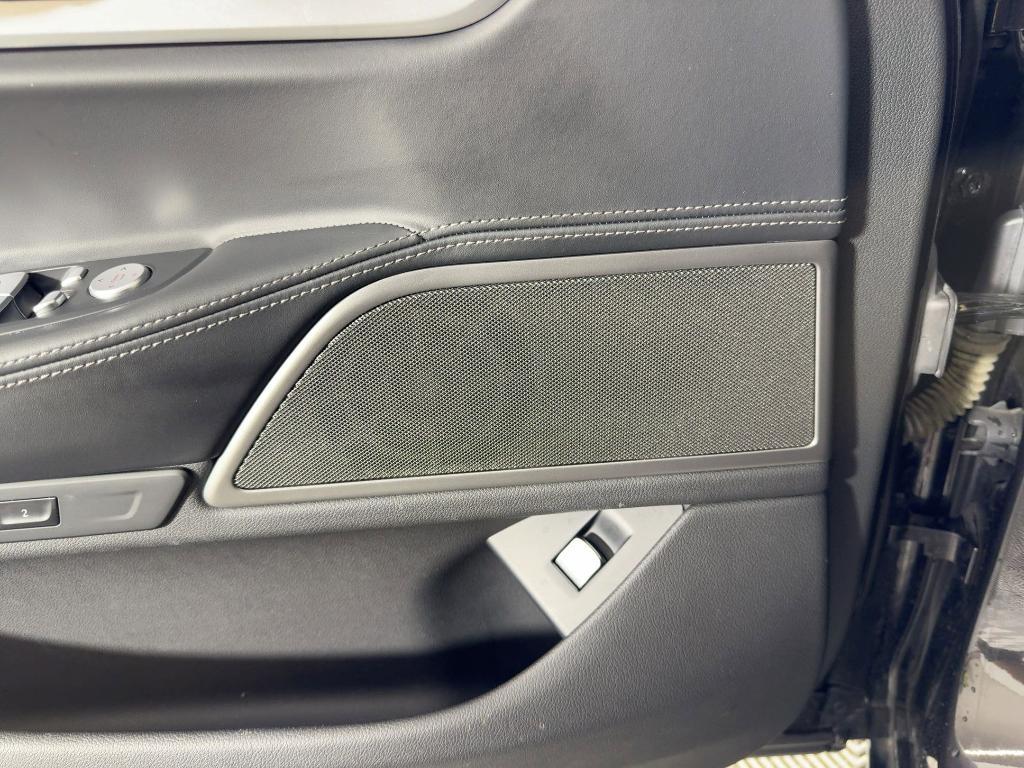 used 2022 BMW 740 car, priced at $37,999