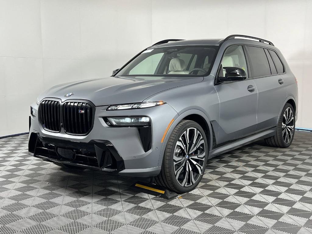 new 2025 BMW X7 car, priced at $131,525