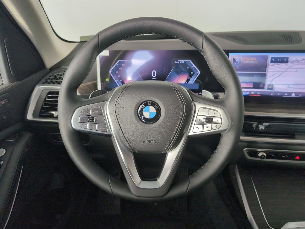 new 2026 BMW X7 car, priced at $91,265