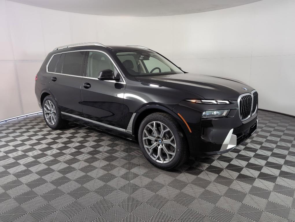 new 2026 BMW X7 car, priced at $91,265