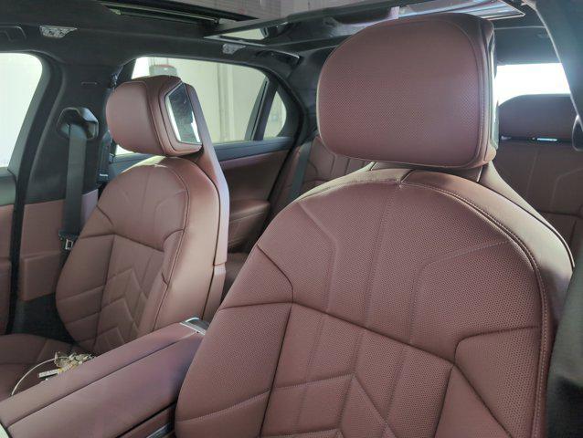 new 2025 BMW 760 car, priced at $149,875