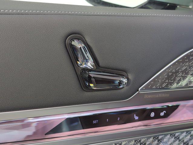 new 2025 BMW 760 car, priced at $149,875