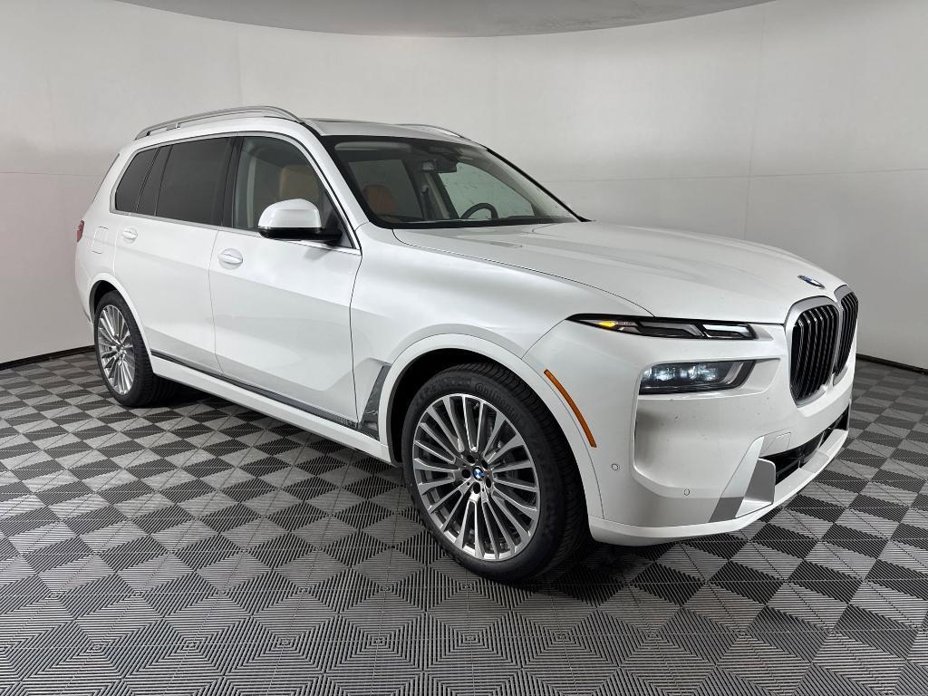 new 2026 BMW X7 car, priced at $95,530
