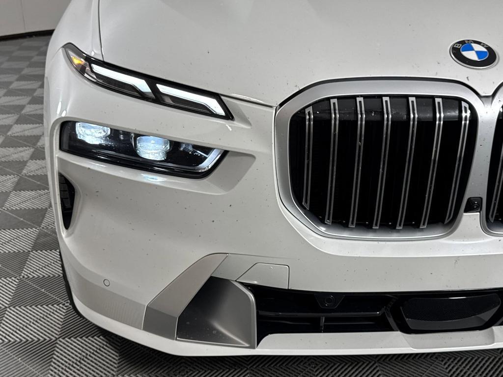 new 2026 BMW X7 car, priced at $95,530